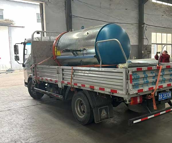 小型硫化罐發(fā)貨-山東濟(jì)寧